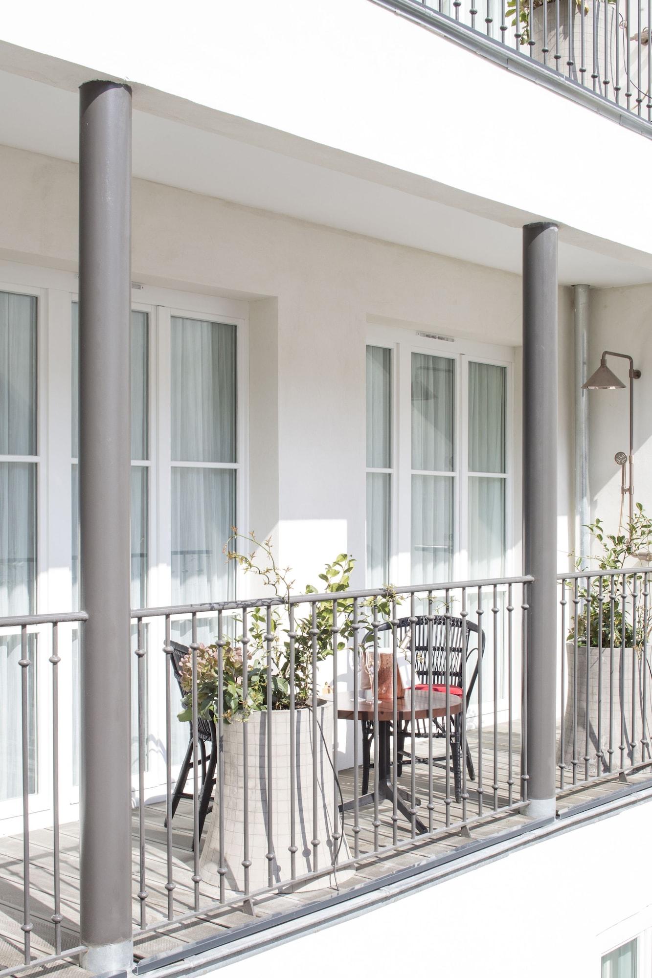 Les Bains Hotel