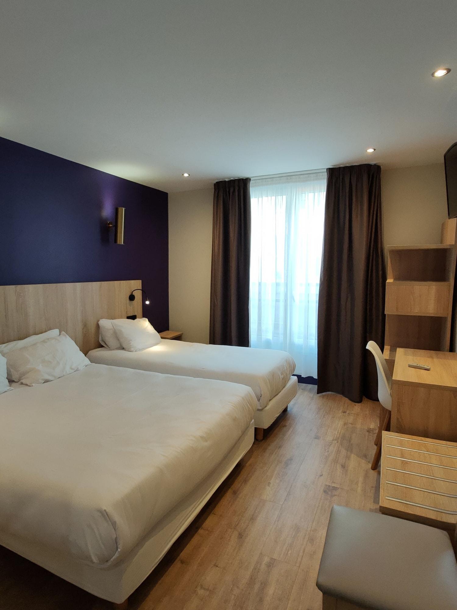 Modern Est Hotel