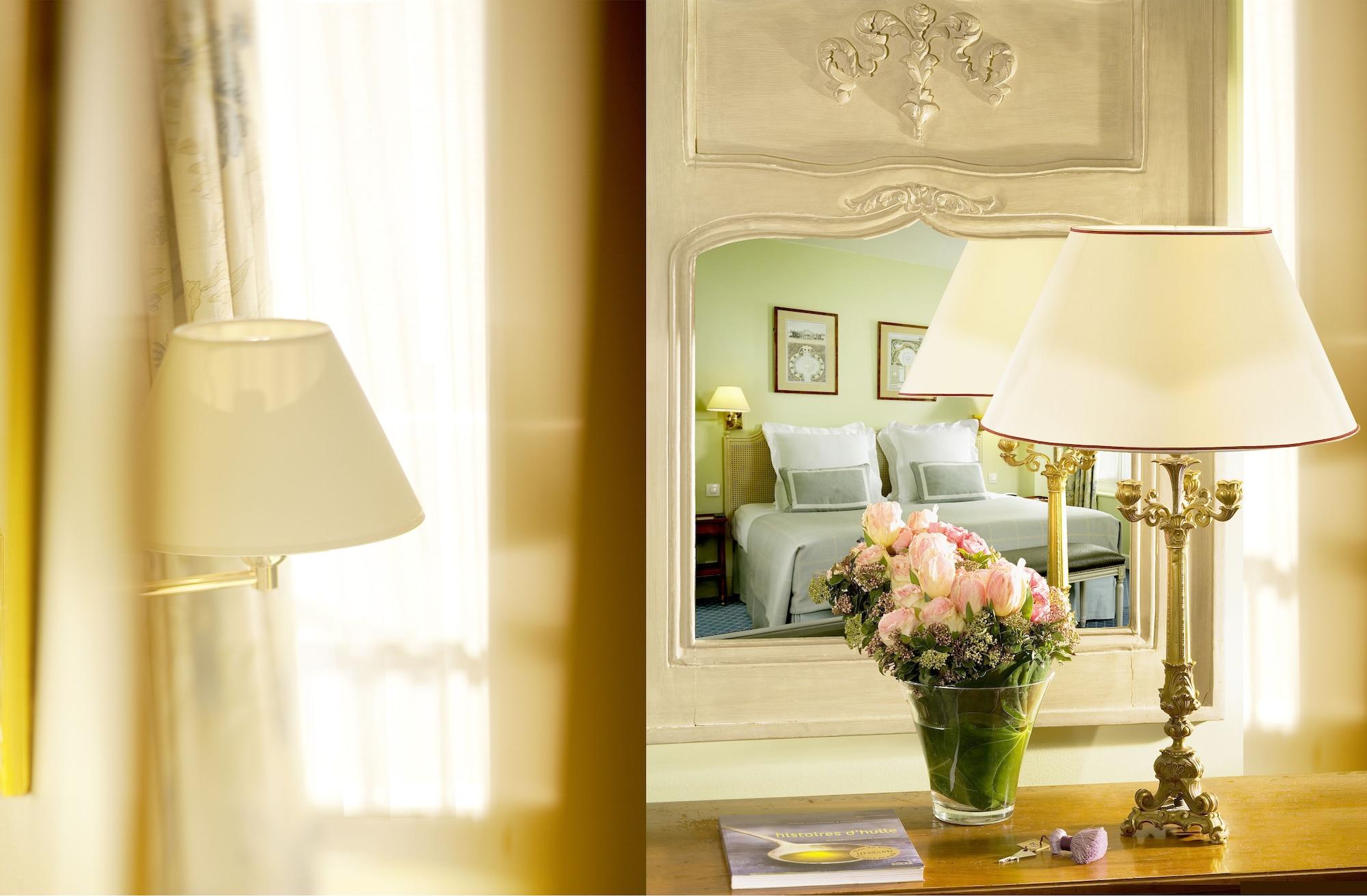 Hotel Relais Du Louvre Paris