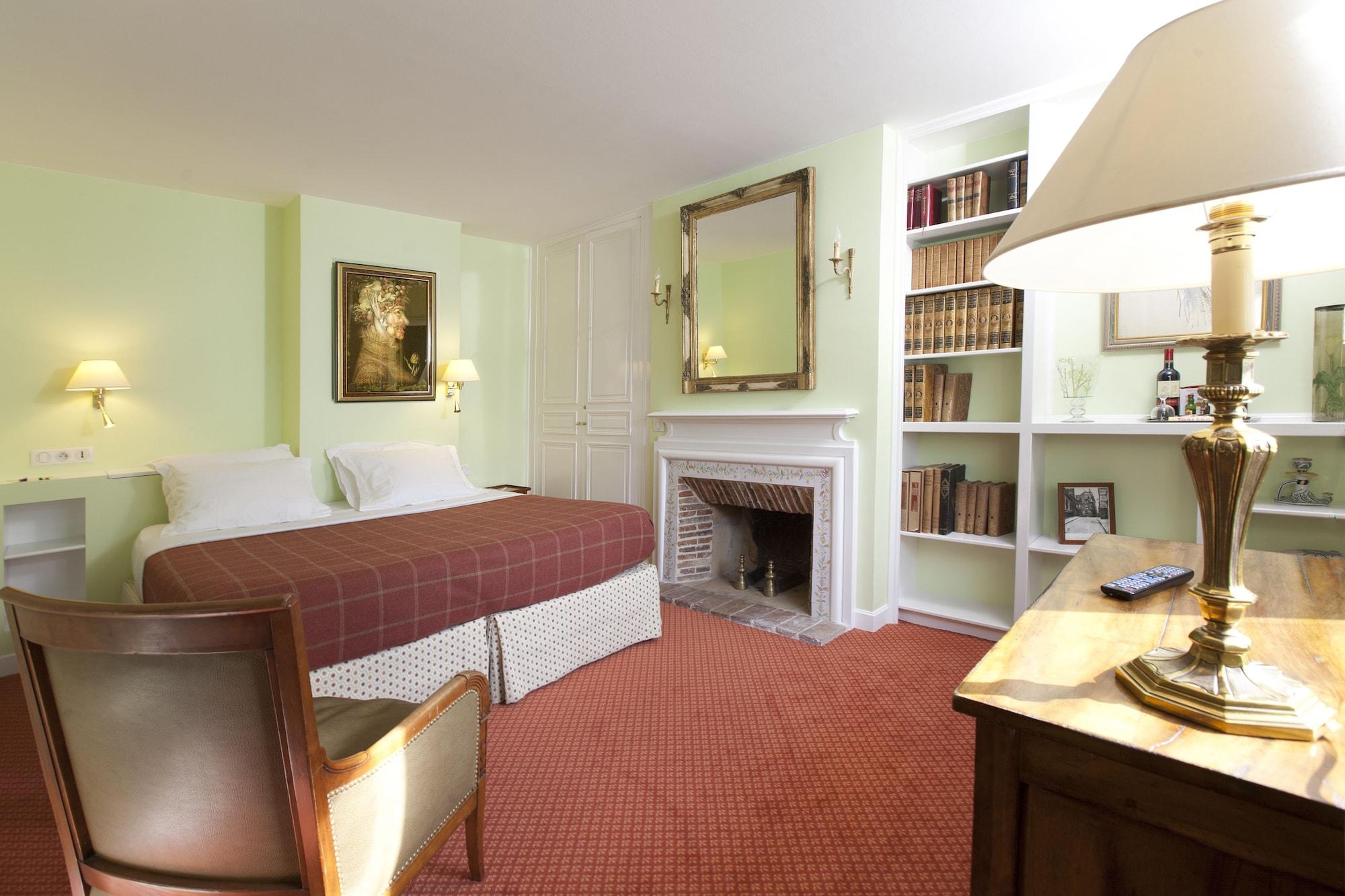 Hotel Relais Du Louvre 4*