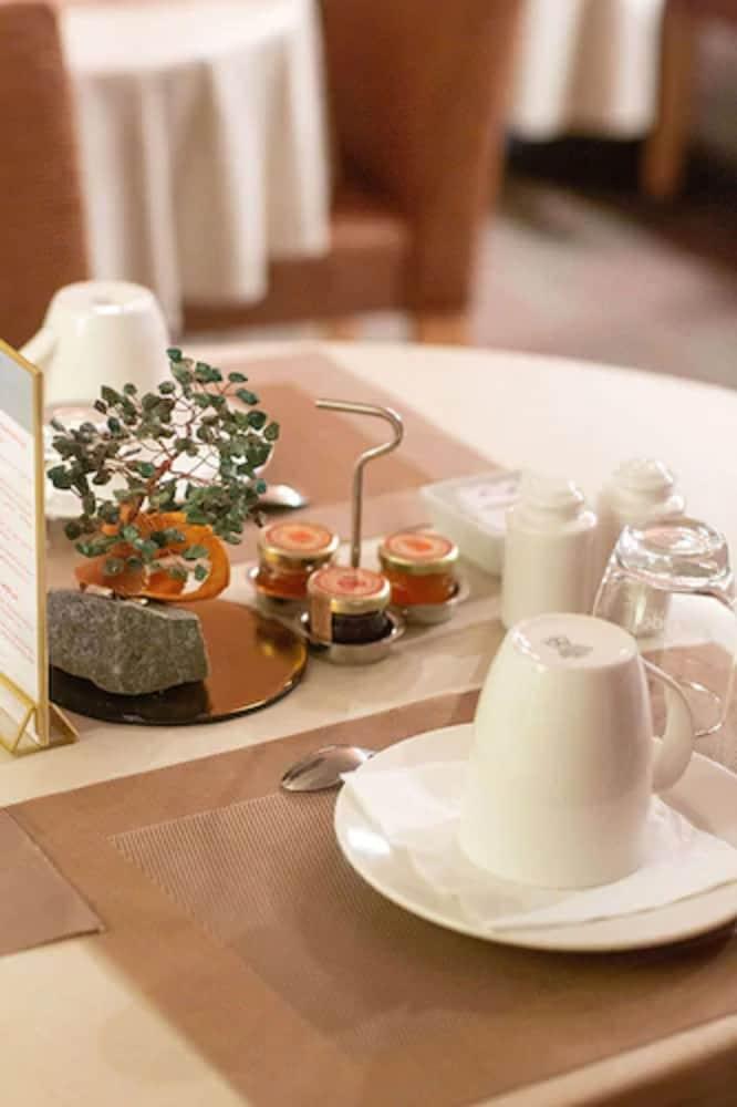 Hotel Pavillon Bastille Paris