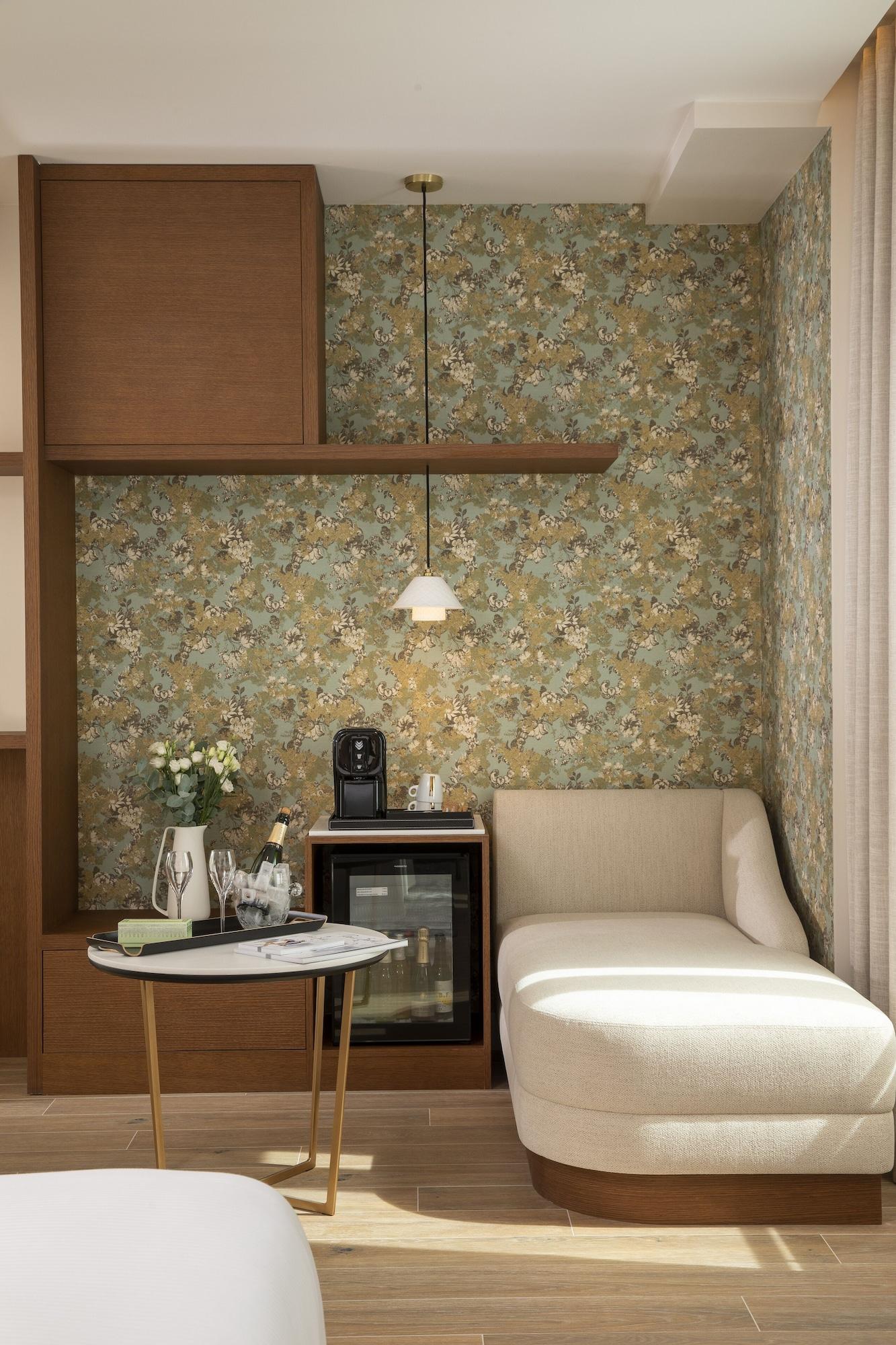Hotel Des Champs-elysées Paris