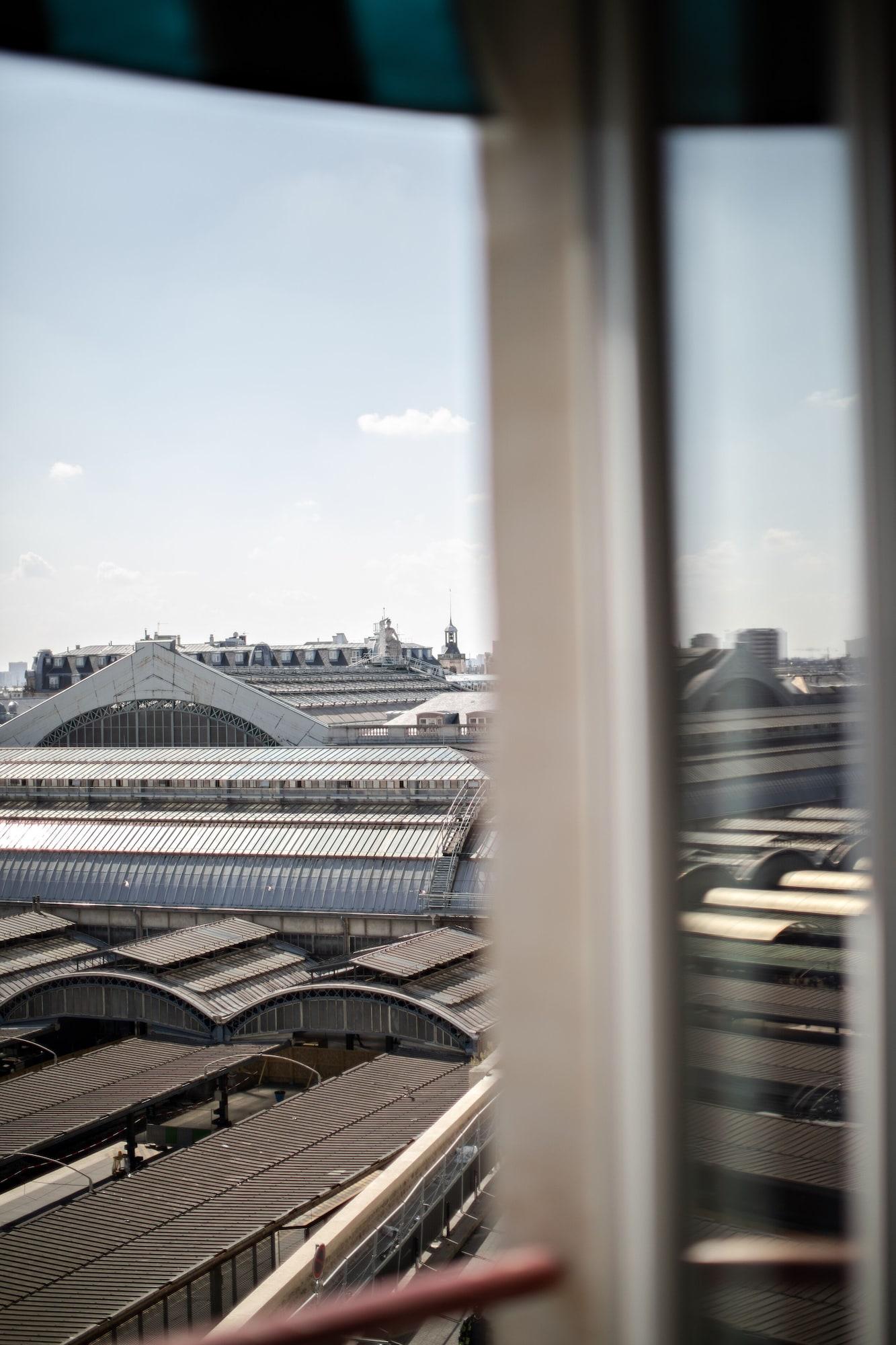 Les Deux Gares Paris