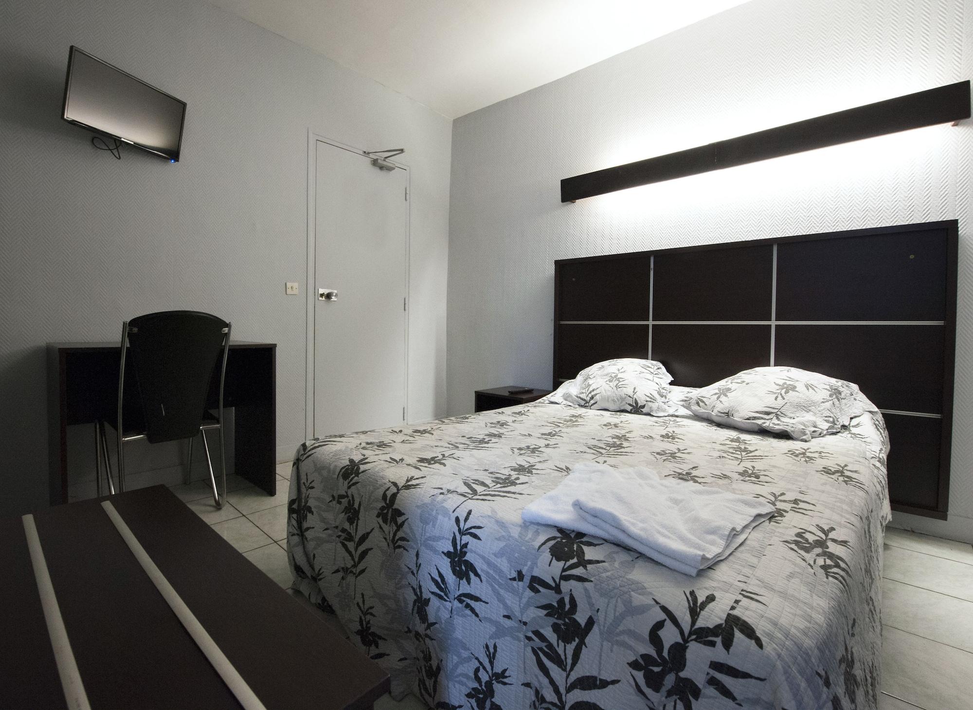Hotel Du Globe 18 Paris