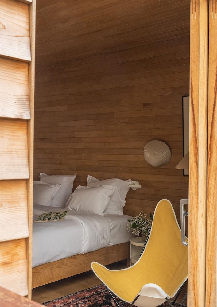 - Orso Hotel Paris
