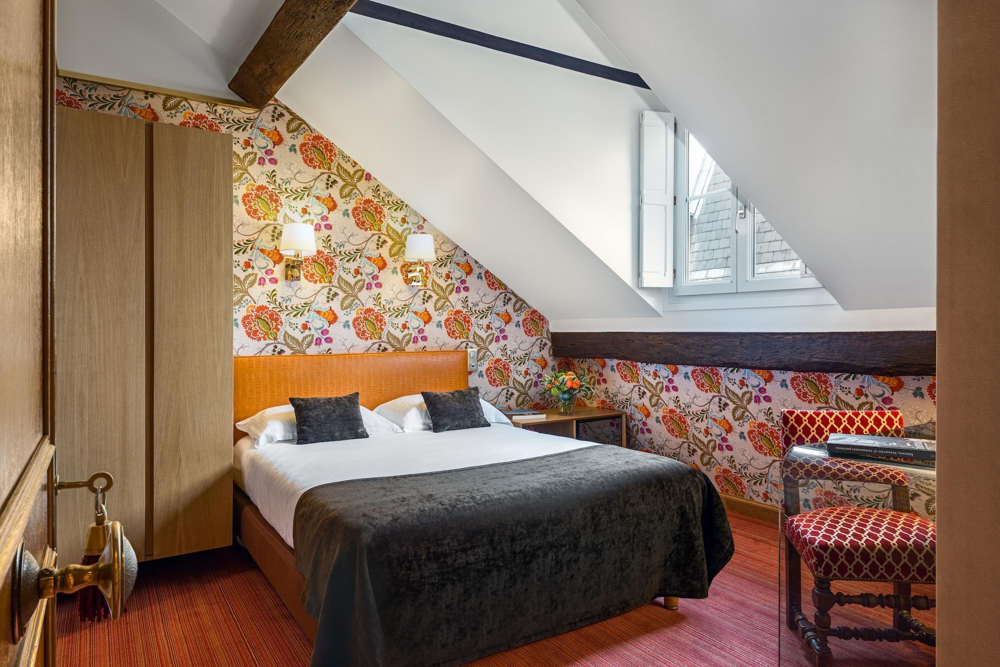 Saint-paul Rive-gauche Hotel 4*