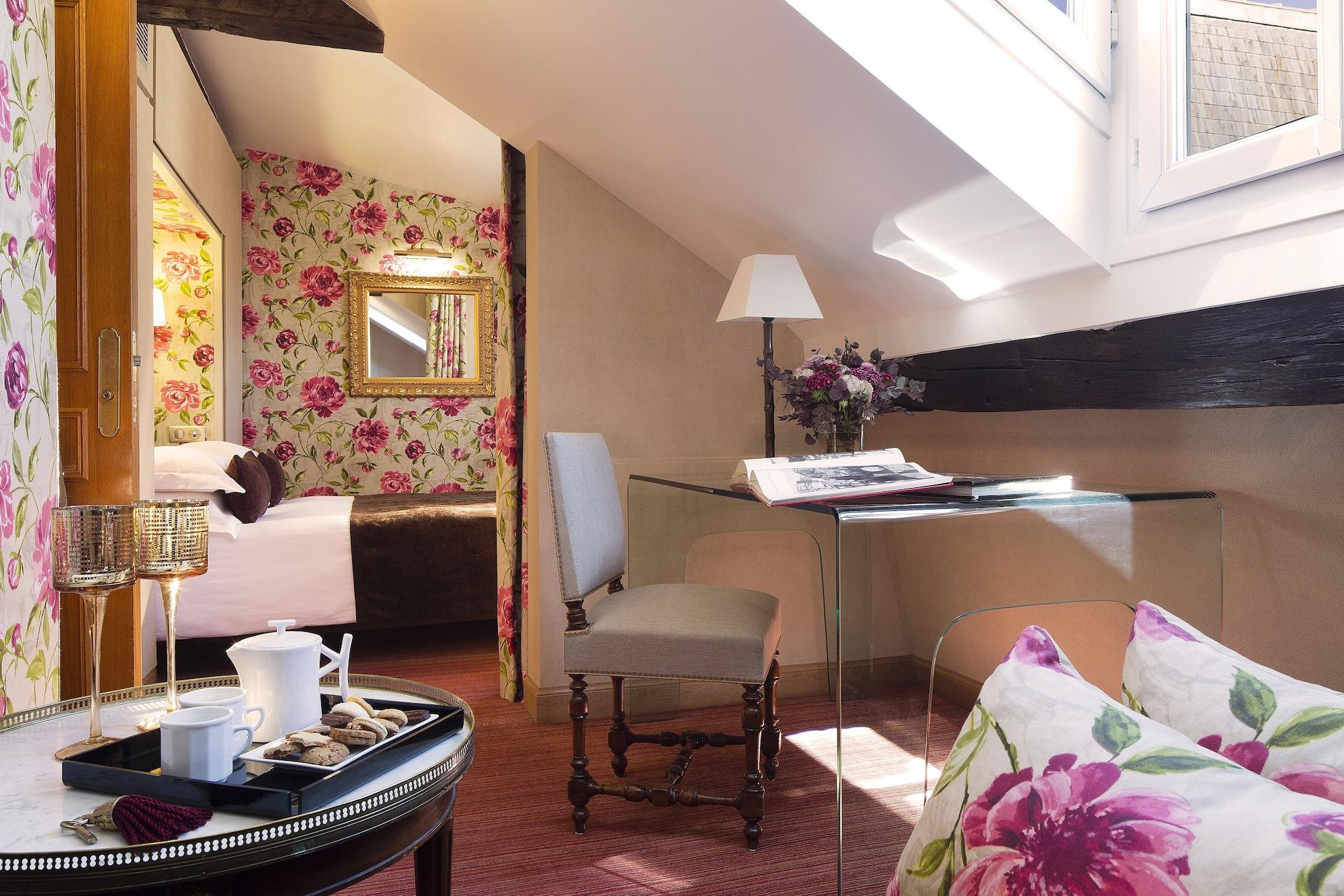 Saint-paul Rive-gauche Hotel 4*