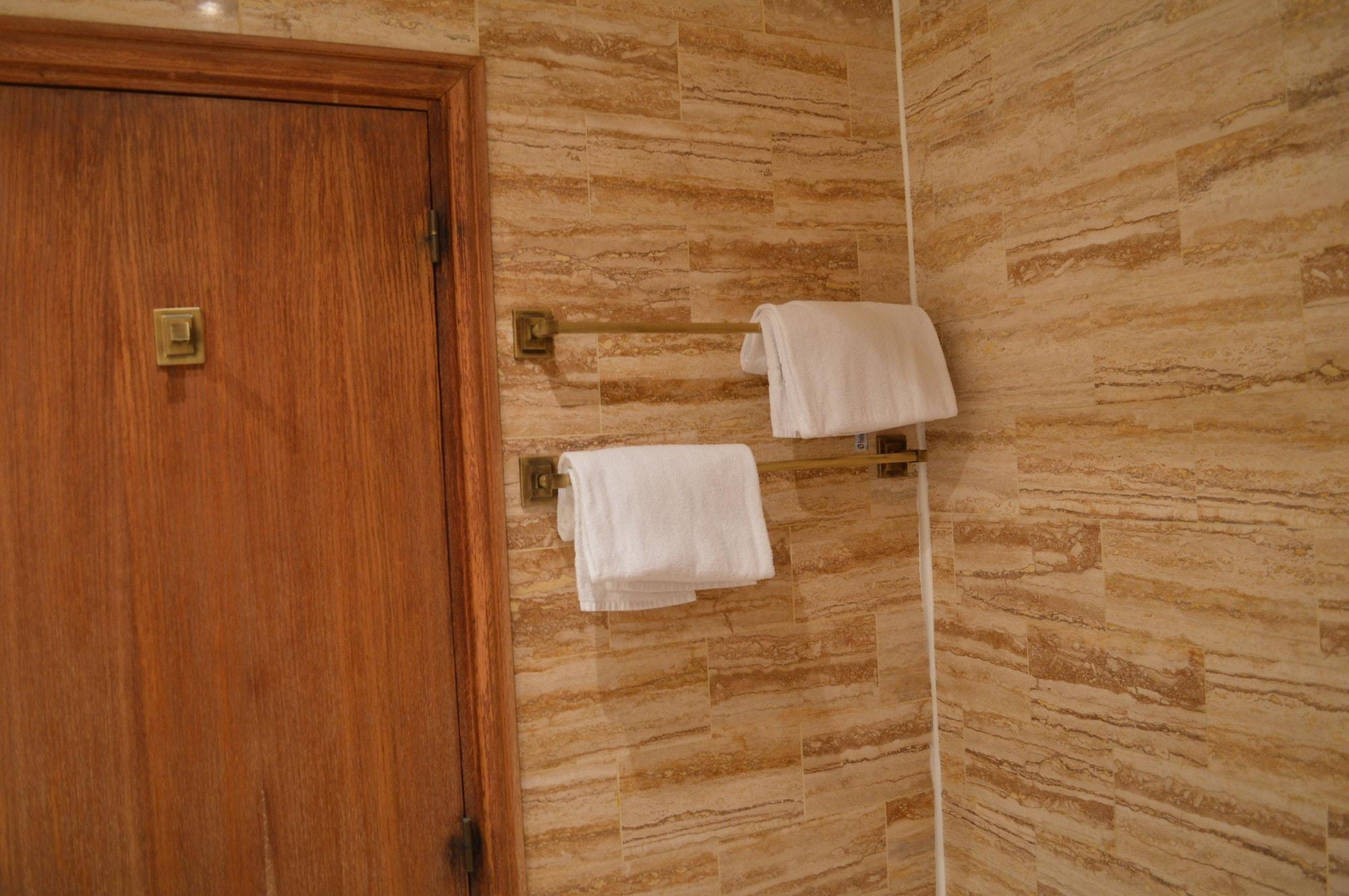 Royal Elysées 4* Paris