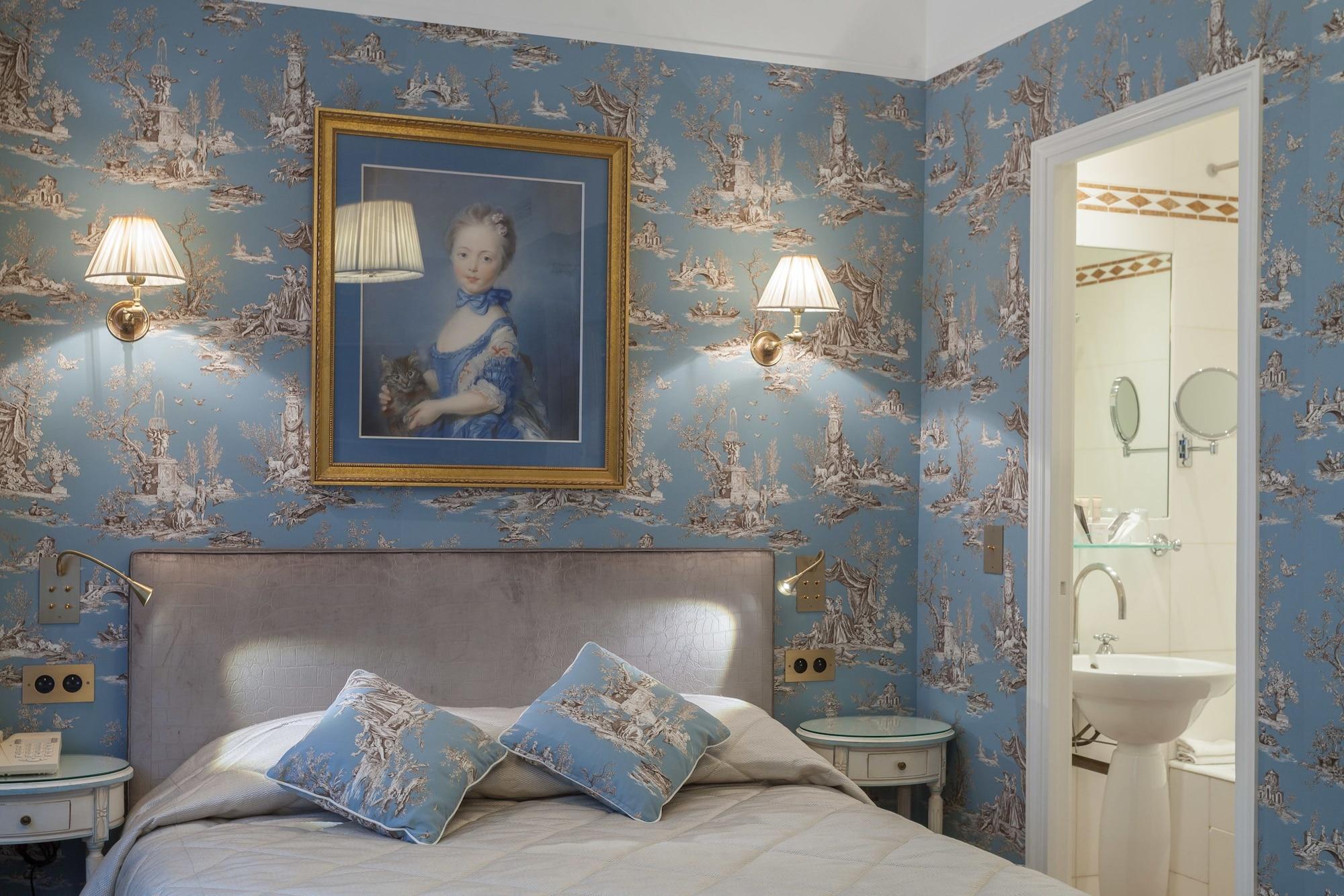 Hotel Grand De L'univers Saint-germain 3*