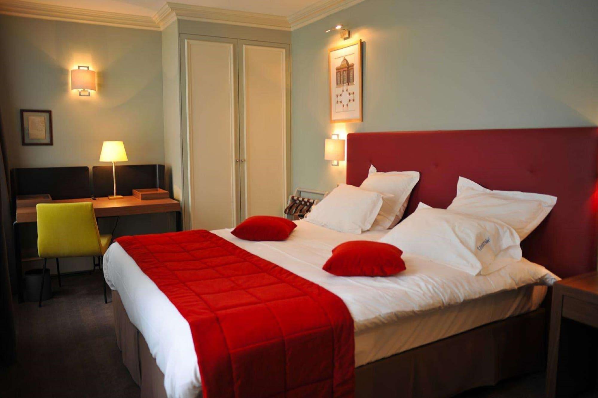 Hotel De L'universite Paris