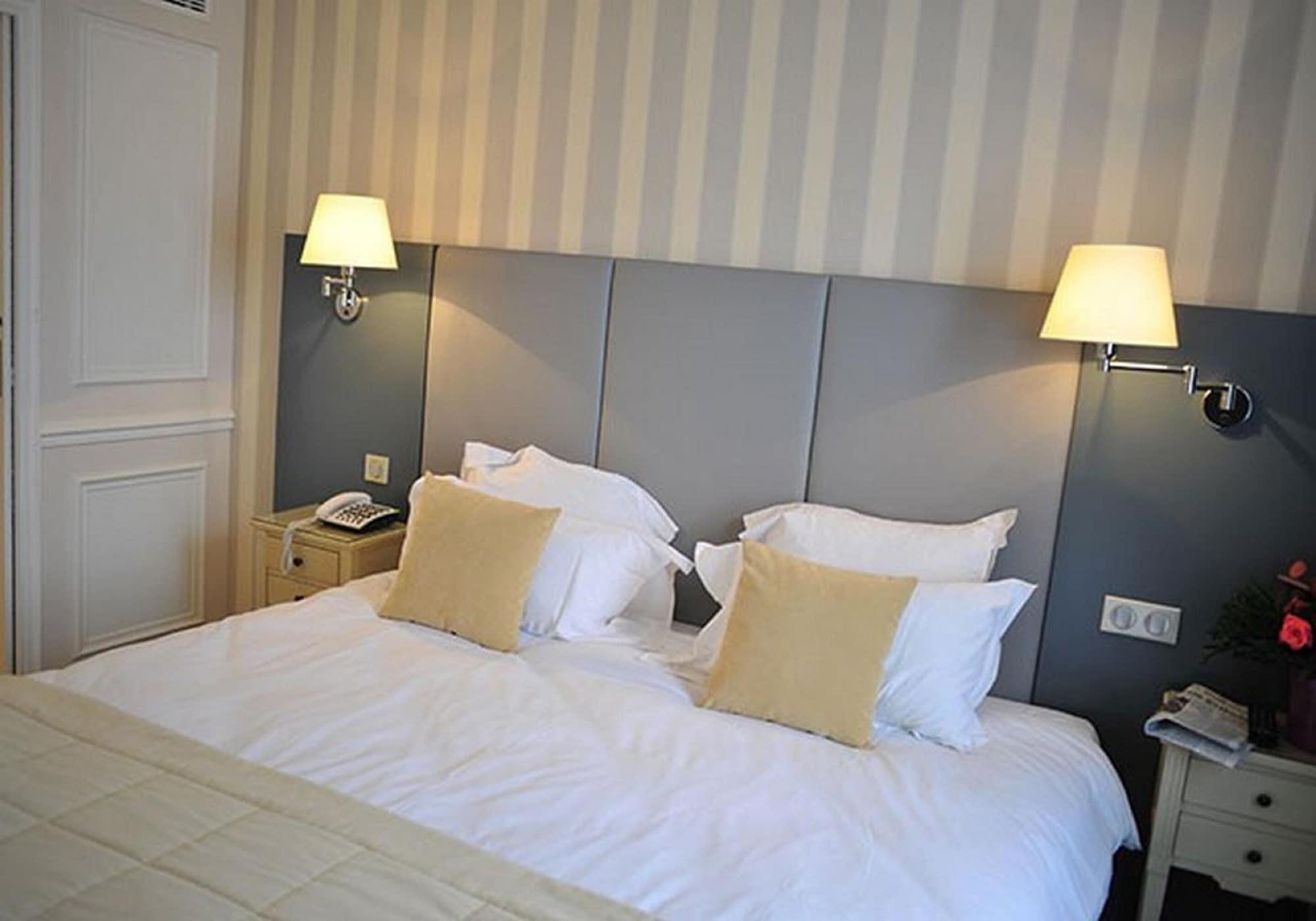 De L'universite Hotel Paris