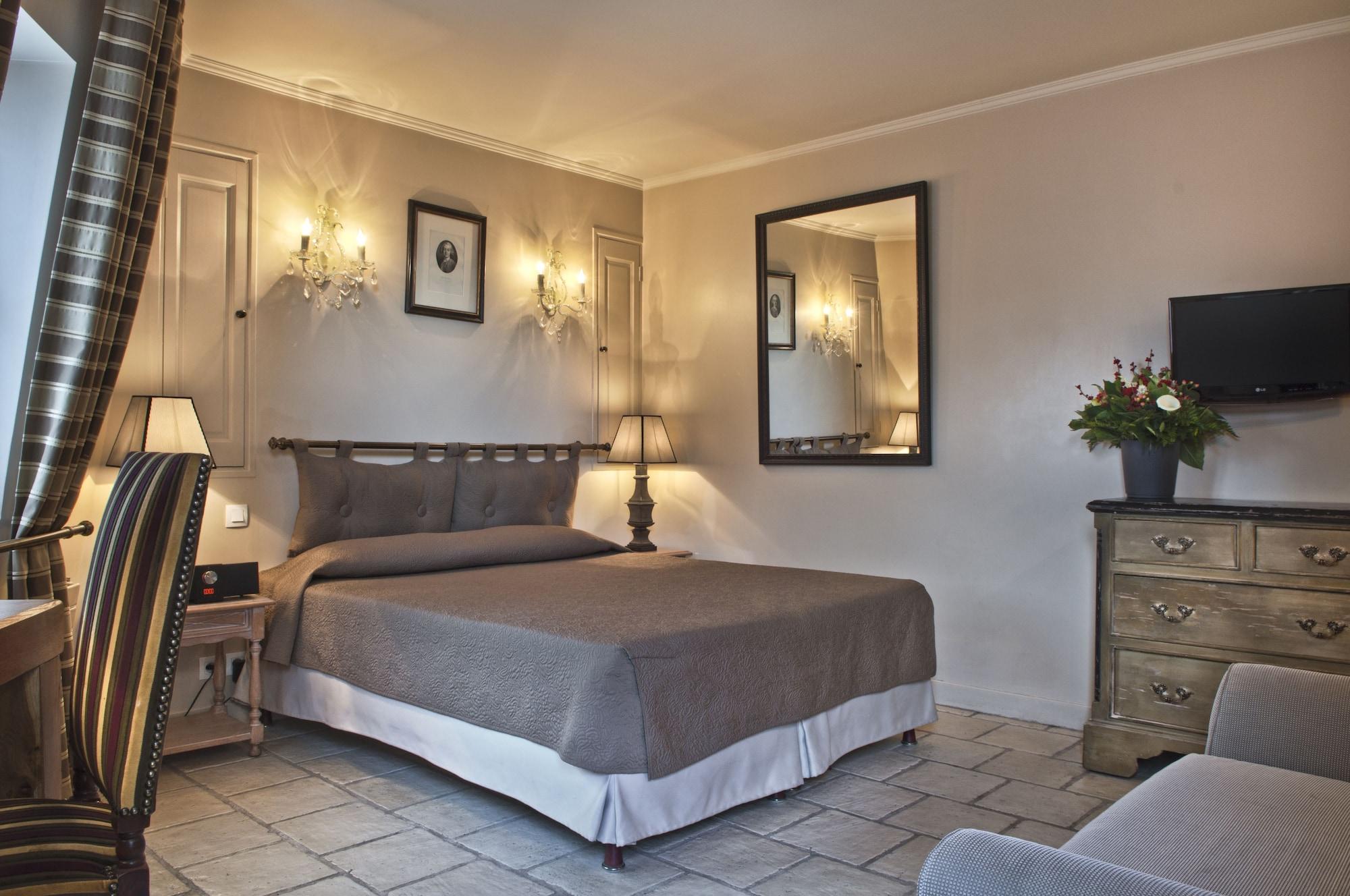 Albe Bastille 3*