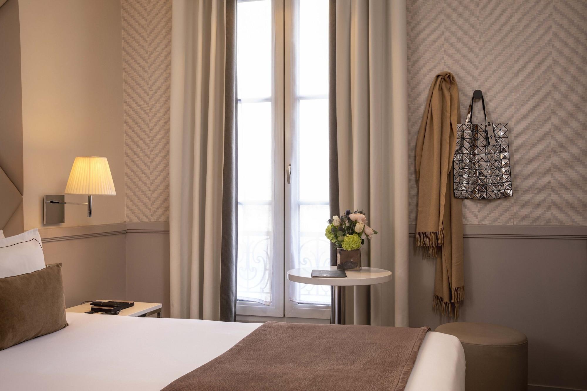 Longchamp Elysées Hotel Paris