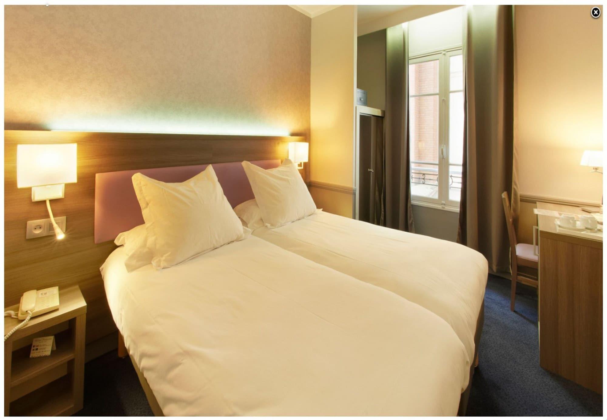 Hotel Poussin 3*