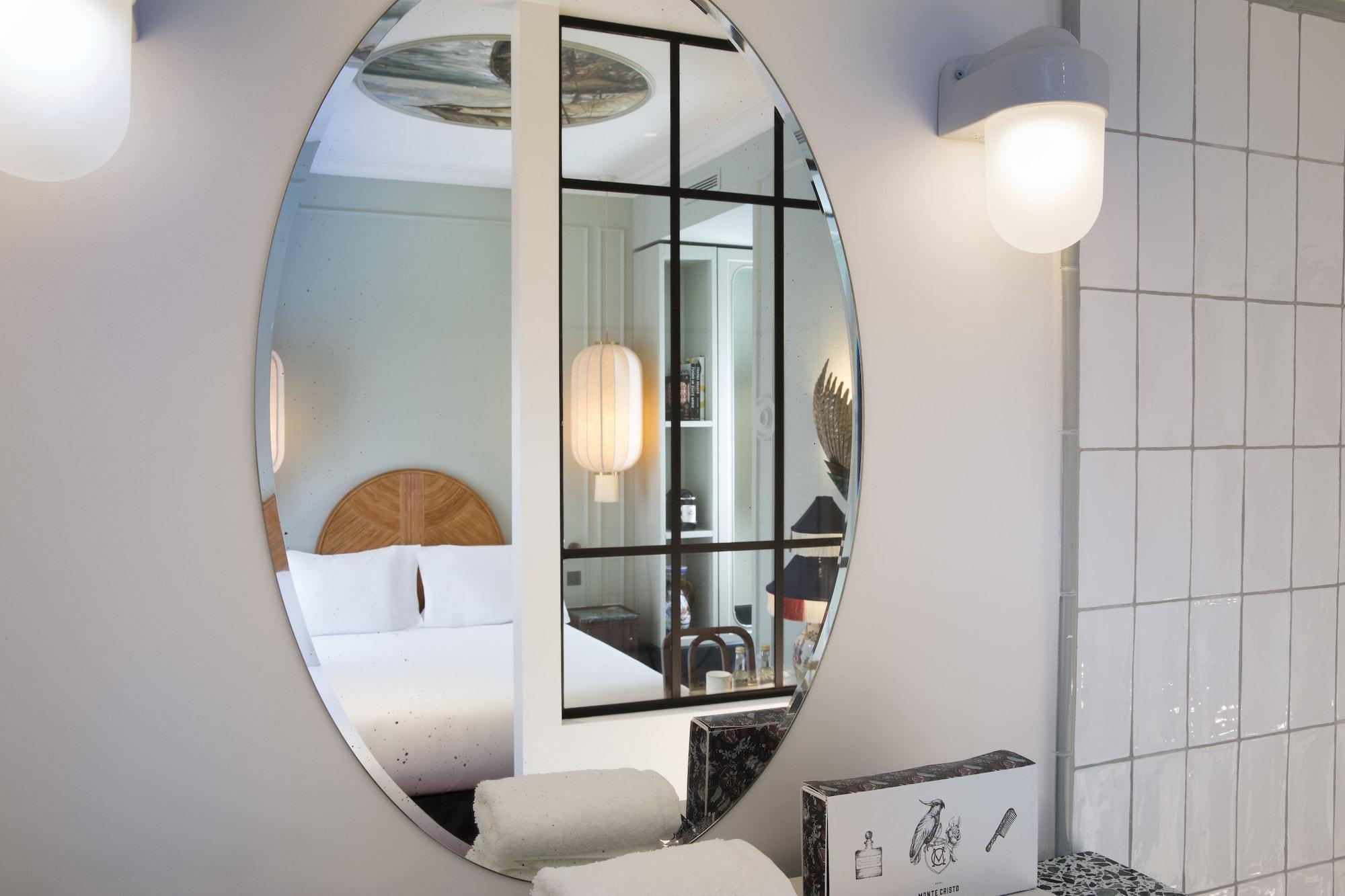 Montecristo 4* Paris