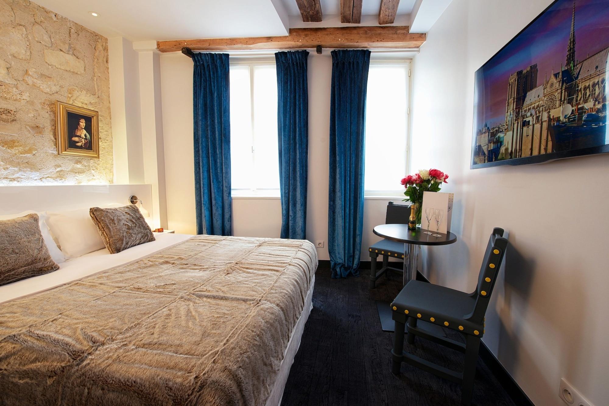 Le Clos De Notre Dame 3*