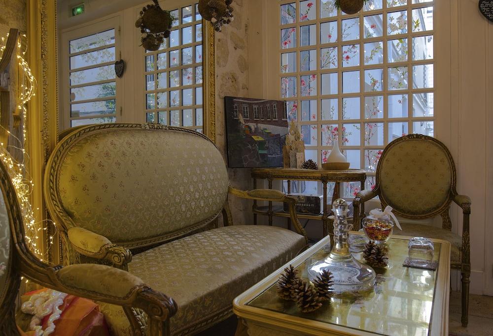 Le Pavillon Hotel Paris