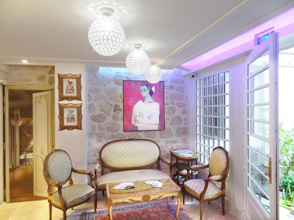 Hotel Le Pavillon 3*