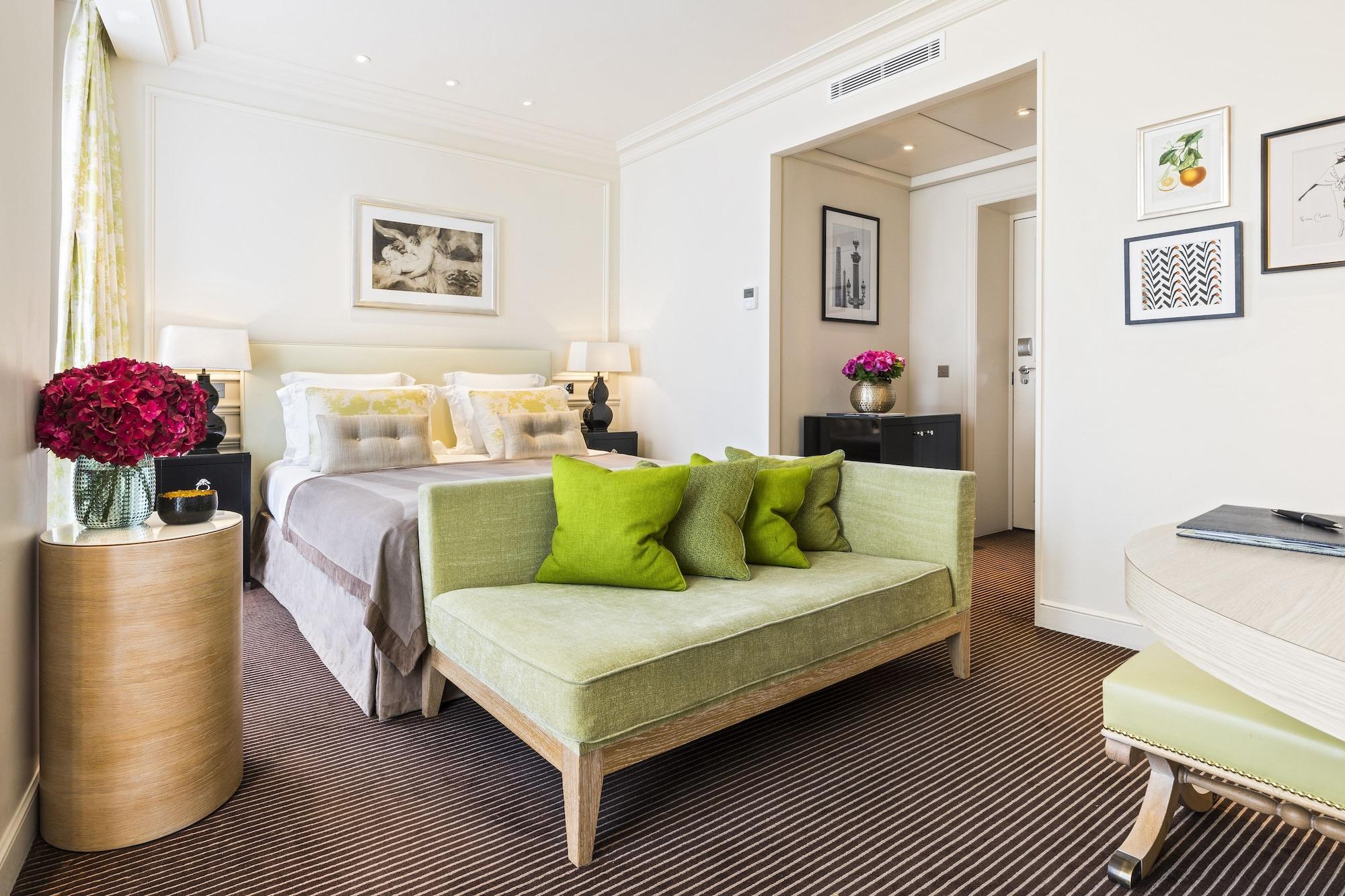 Hotel Grand Du Palais Royal Paris