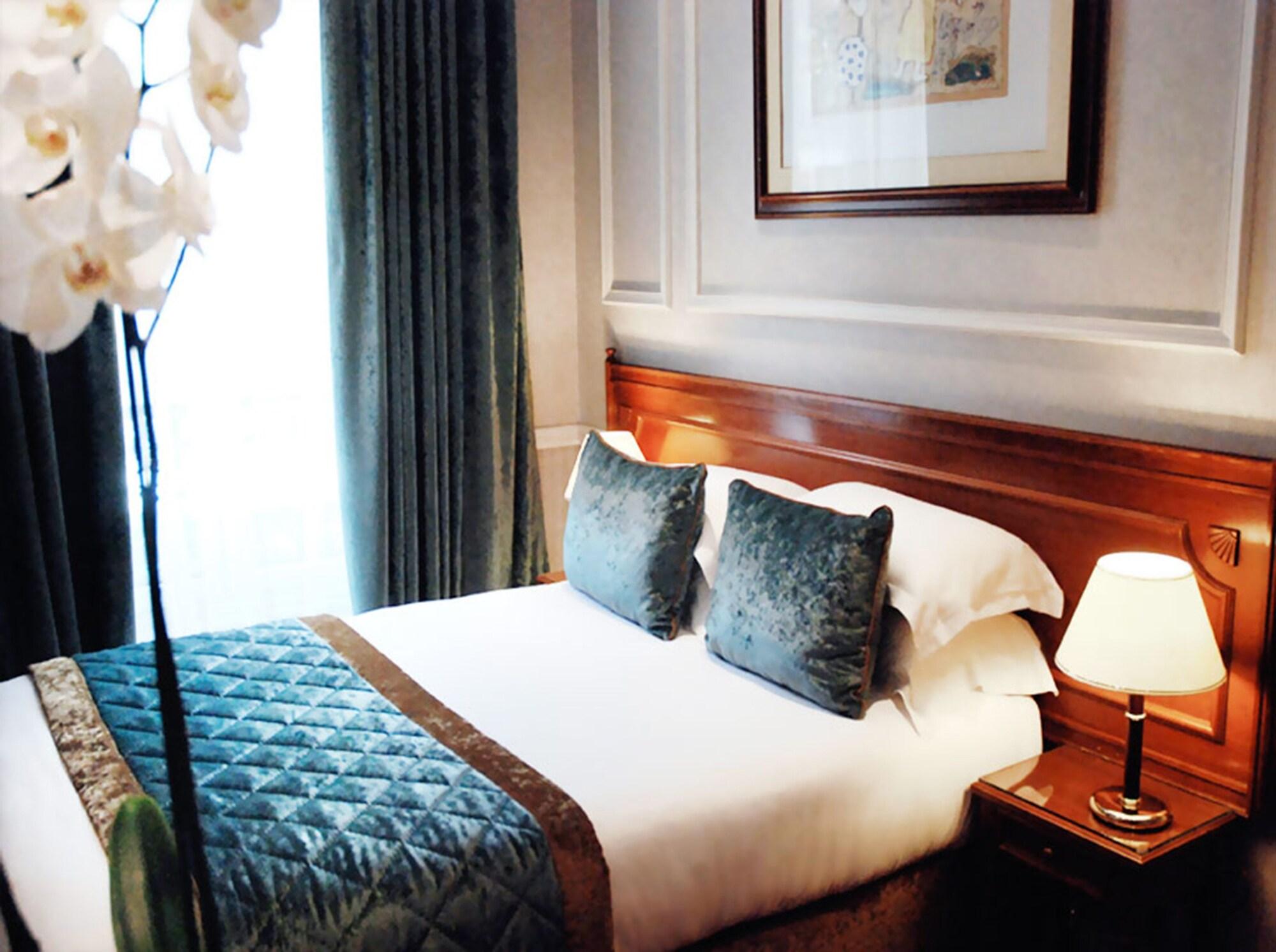 Waldorf Madeleine Hotel Paris