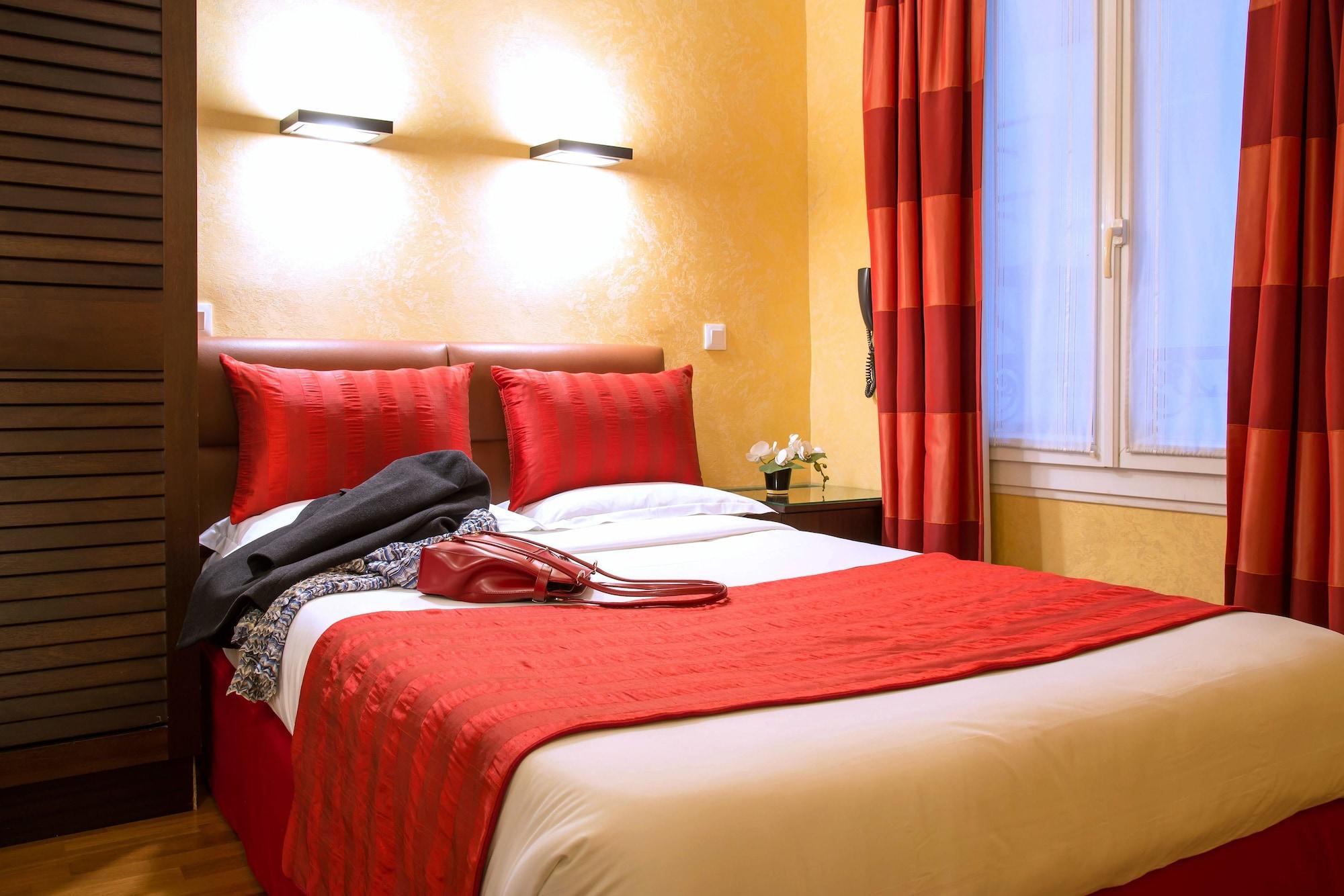 Louvre Marsollier Opera Hotel