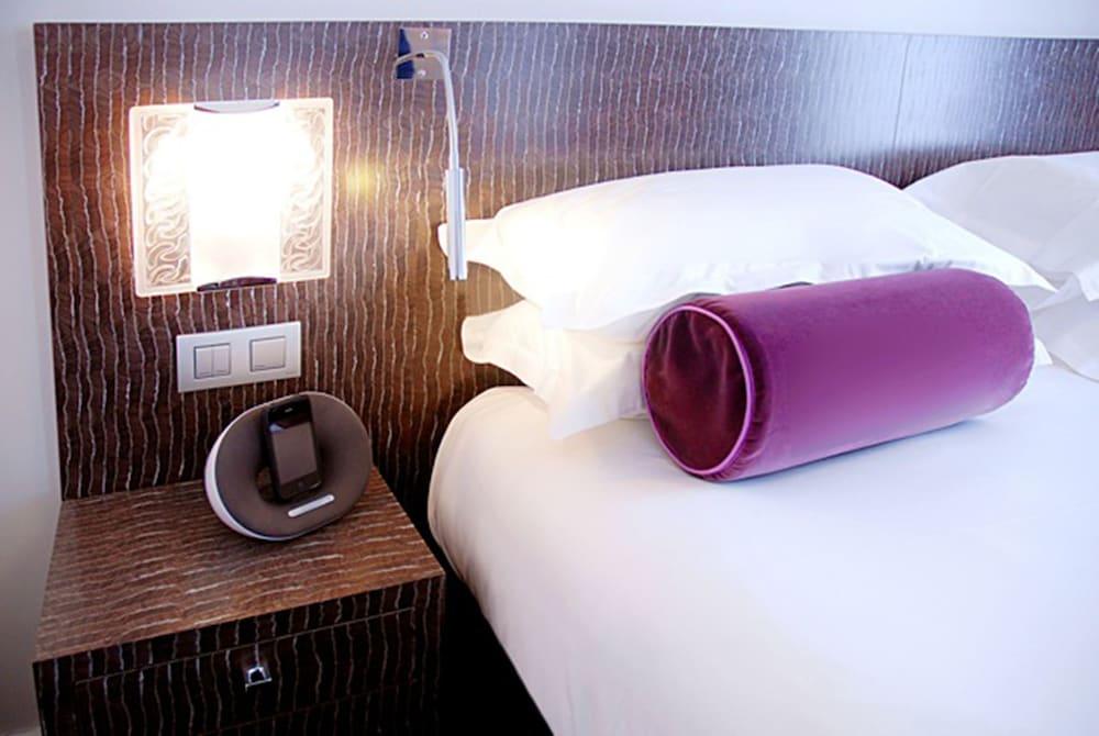 Waldorf Madeleine Hotel