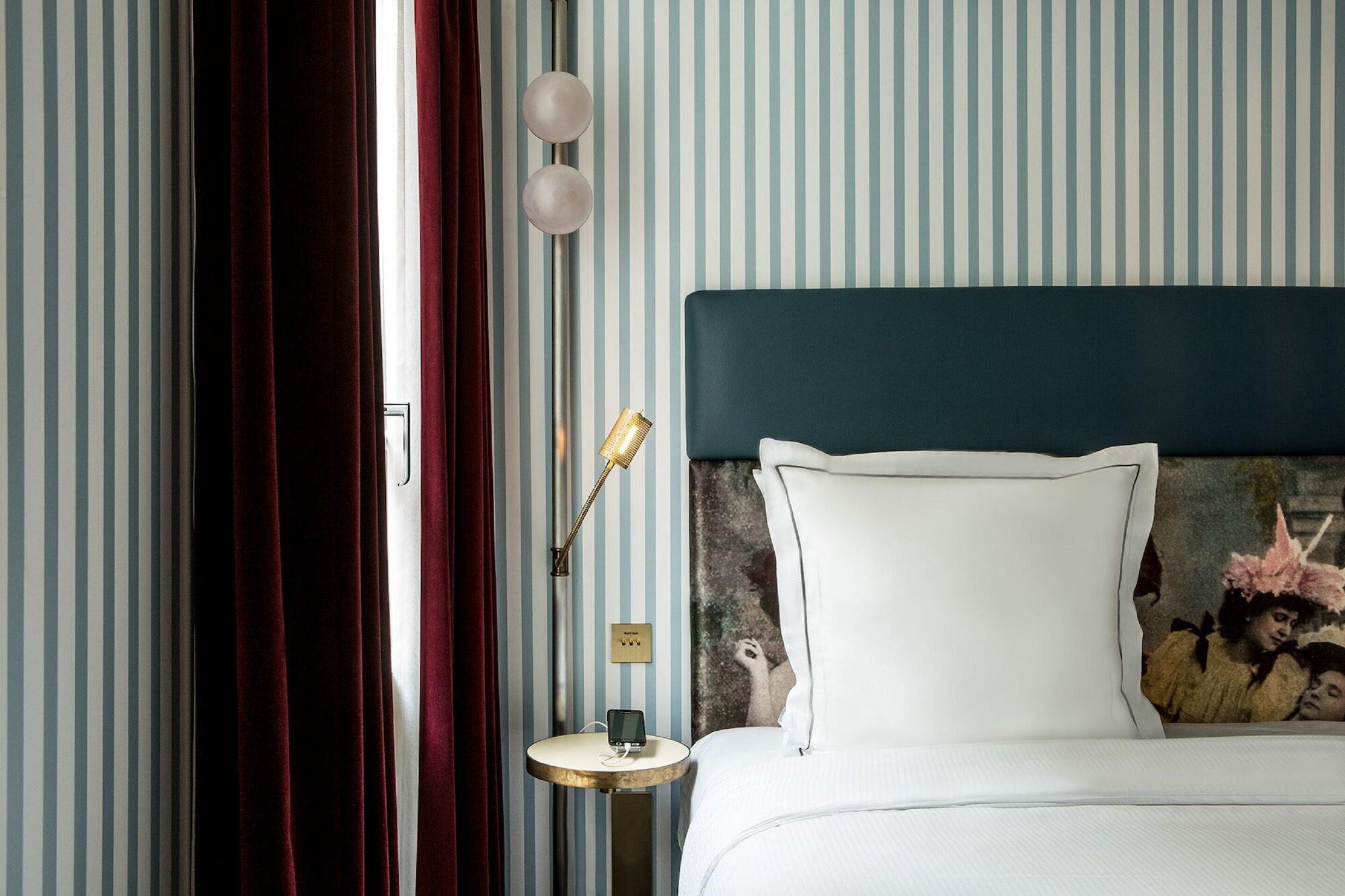 Hotel Du Rond-point Des Champs-elysees - Esprit De France Paris