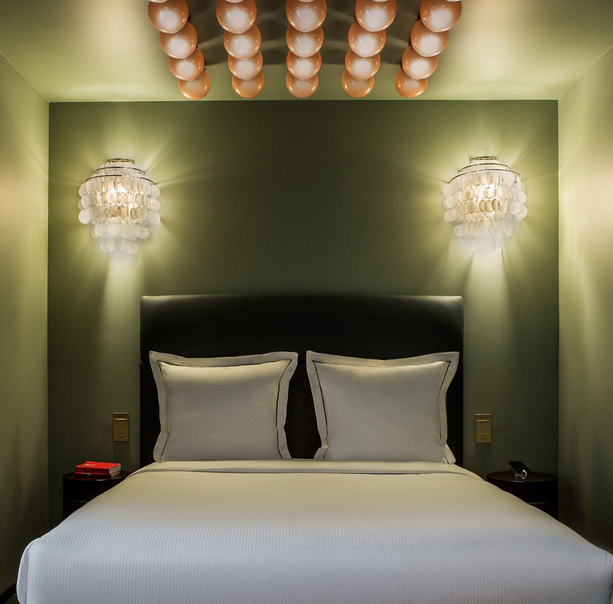 Hotel Du Rond-point Des Champs-elysees - Esprit De France