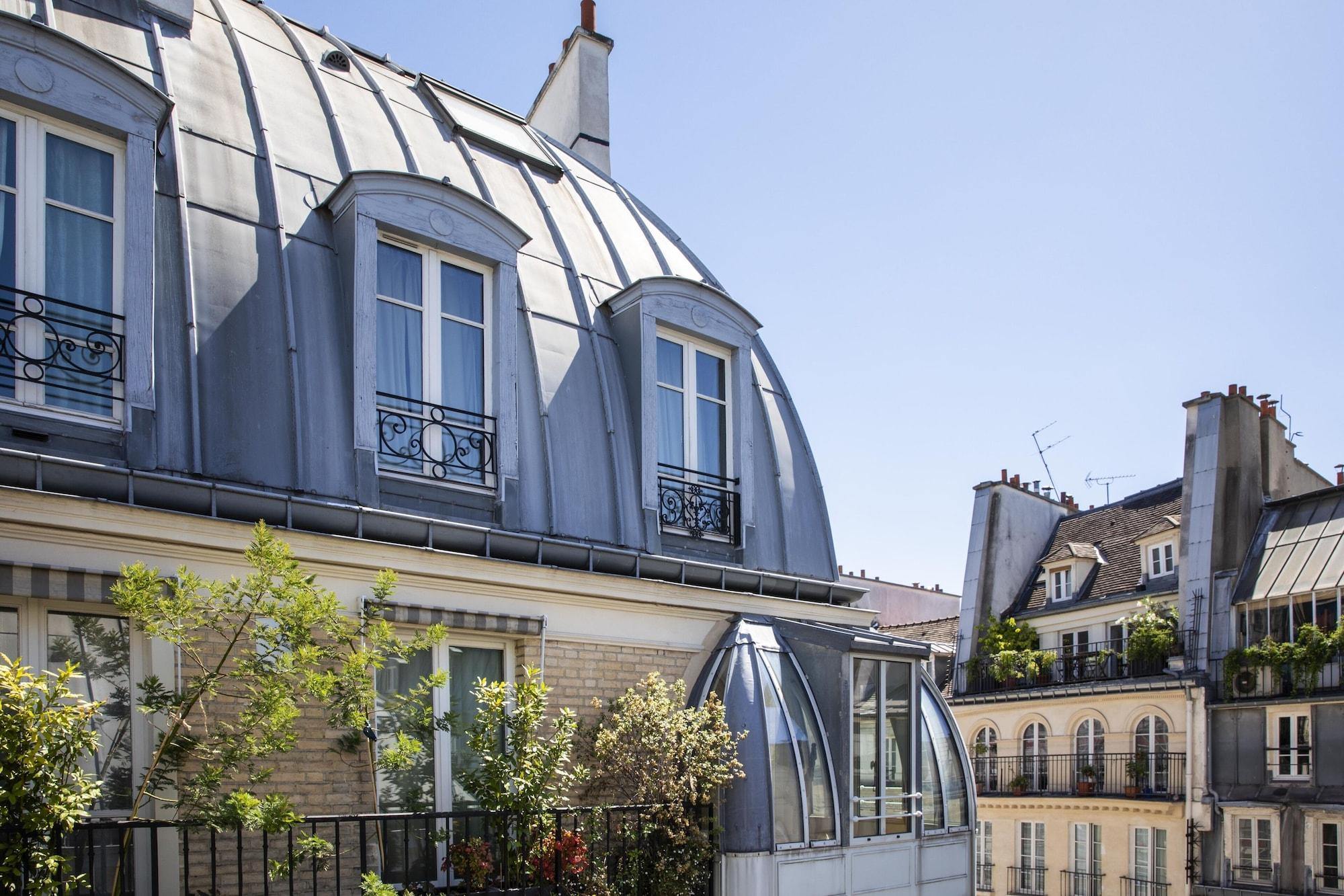 Le Relais Saint Honoré Hotel 4*