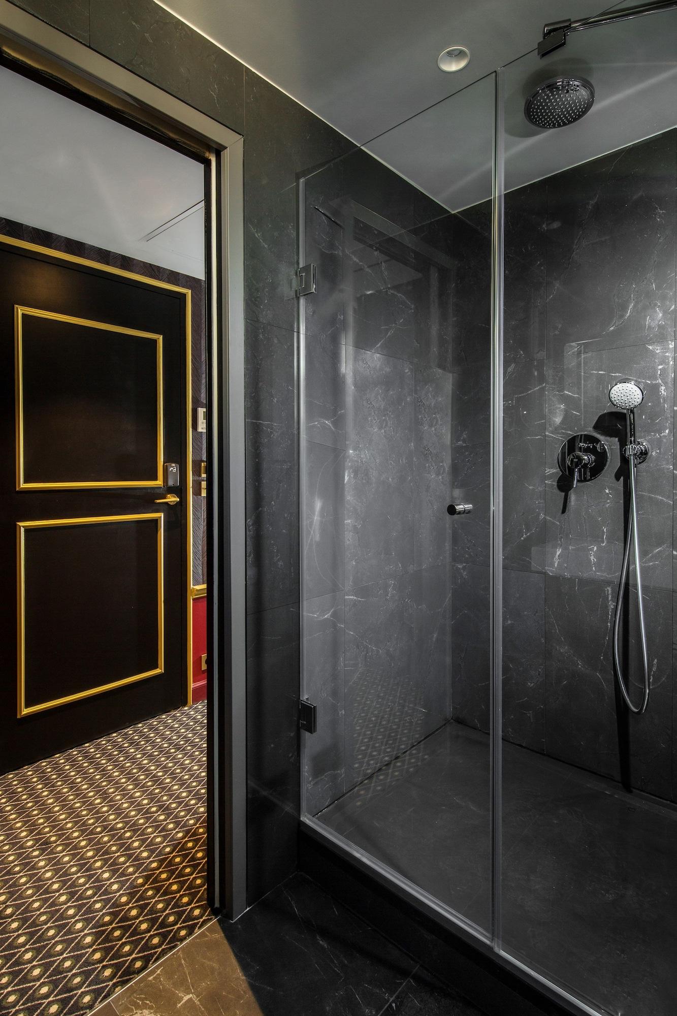 Hotel Snob By Elegancia Paris