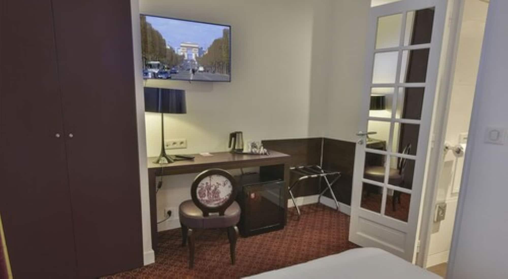 Star Champs-elysees 4* Paris