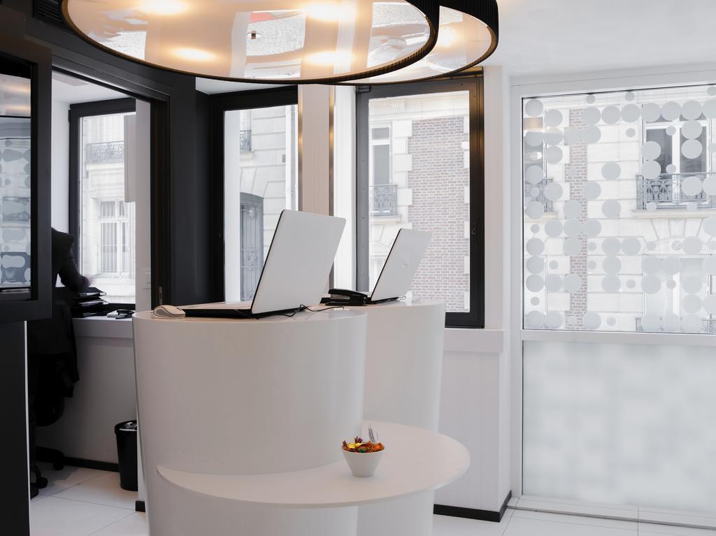 Hotel Ekta Champs Elysees Paris