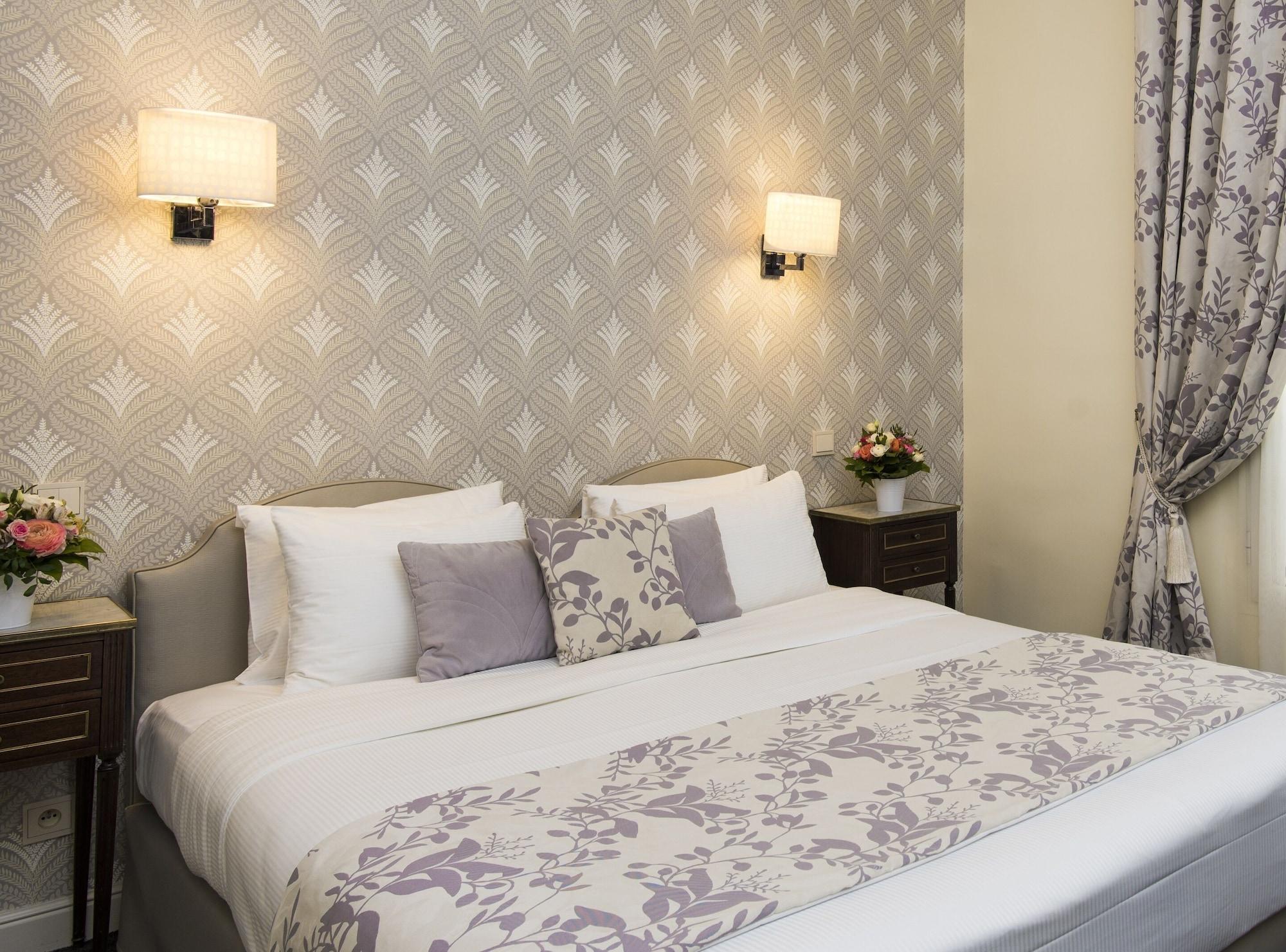 Hotel Saint-pétersbourg Opéra&spa 4*