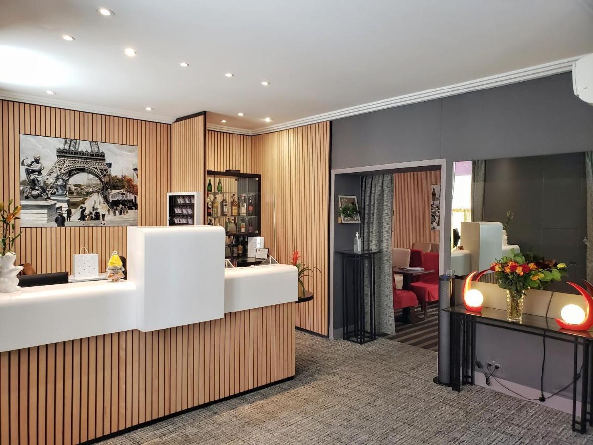 Hotel Virgina
