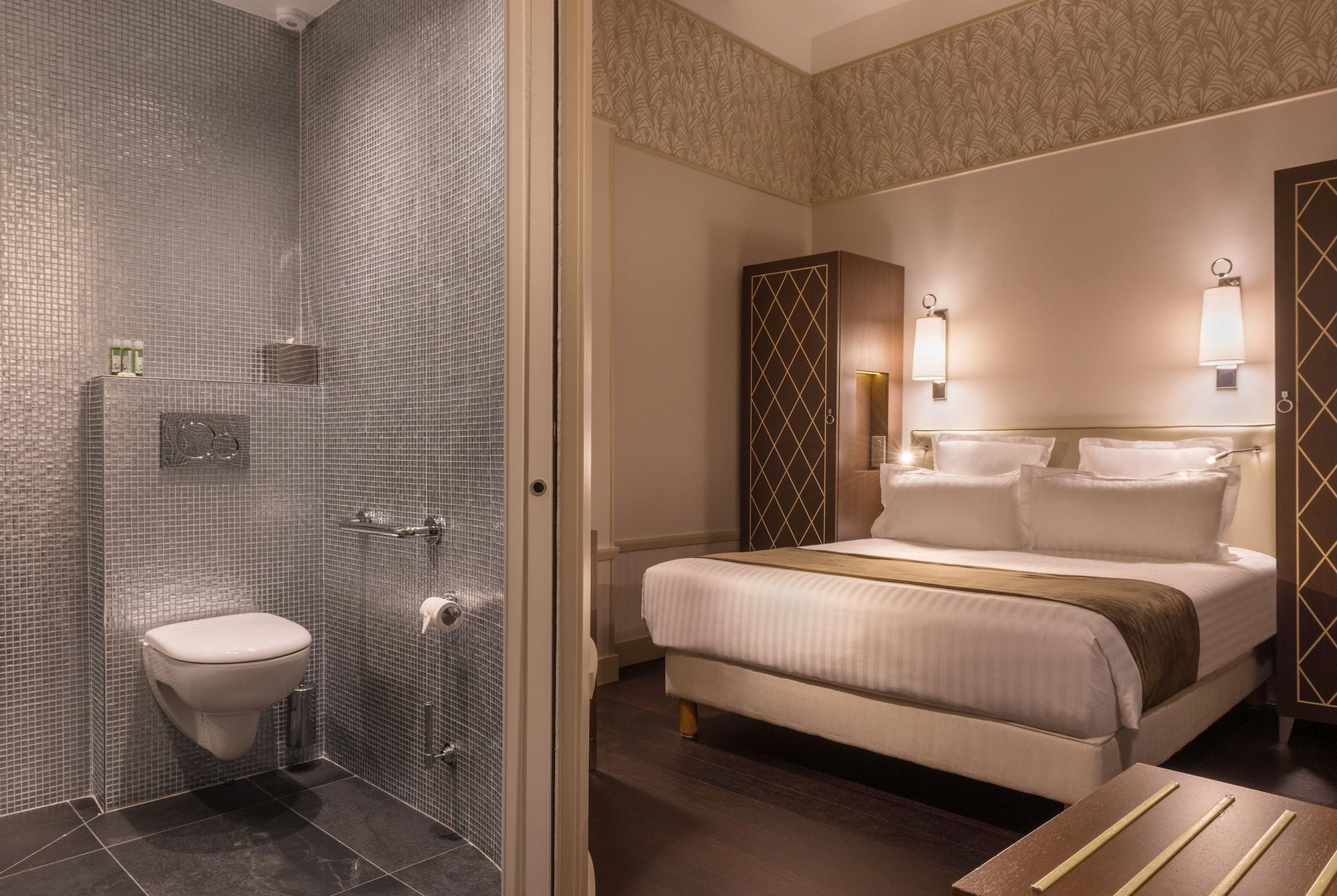 Crystal Hotel 3*