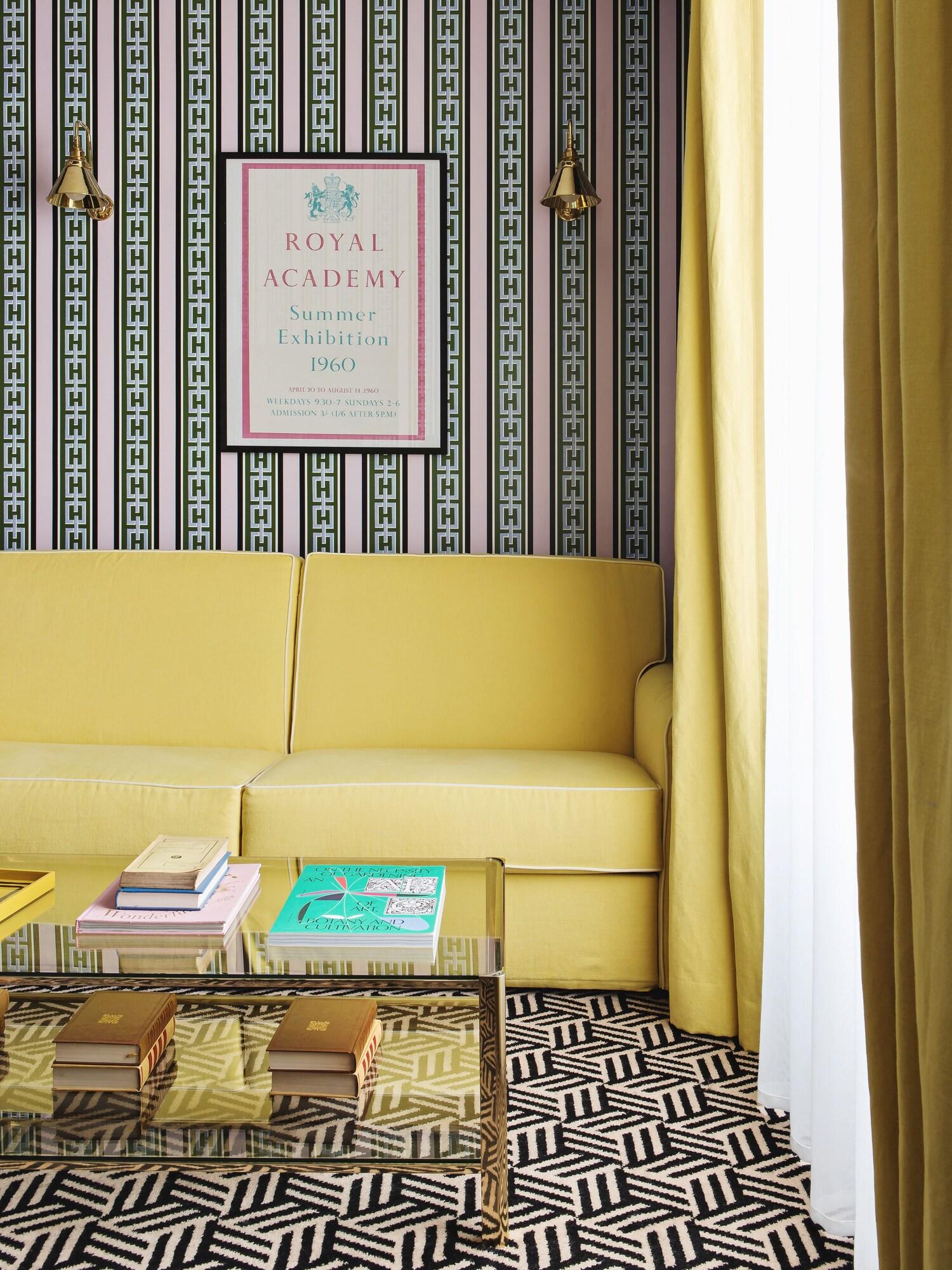 Les Deux Gares Hotel 4*