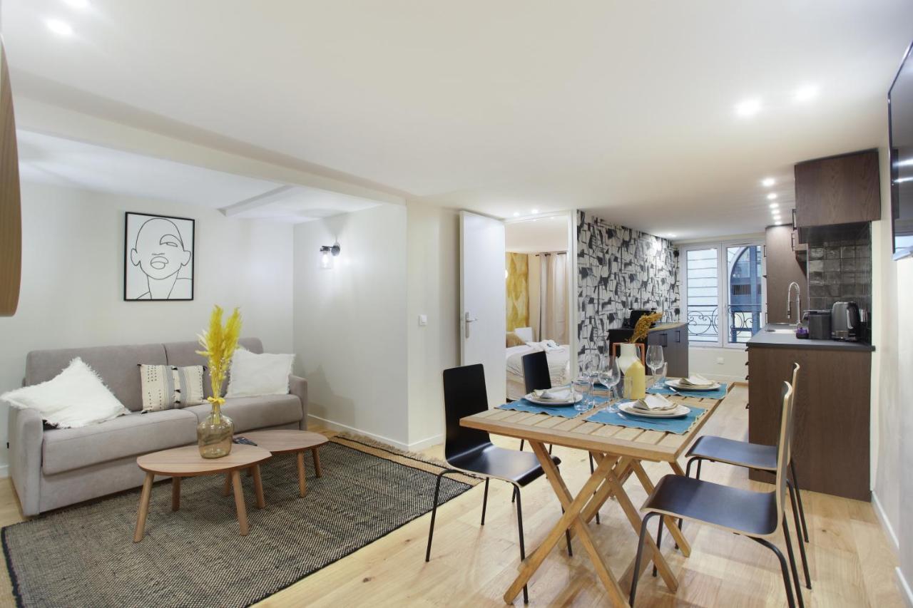Center Of By Prestige Appartement Paris