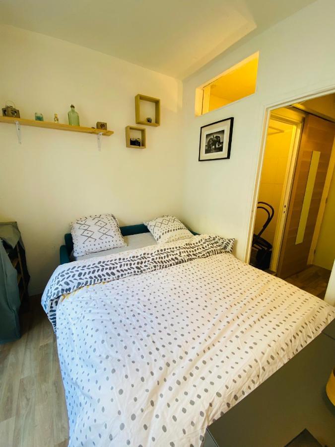 Appartement Charmant studio paris (quartier les batignolles ) *