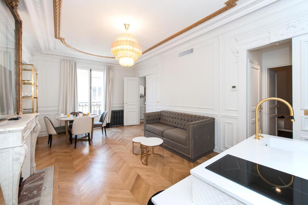 Pick A Flat's Champs Elysees - Rue Lincoln Paris