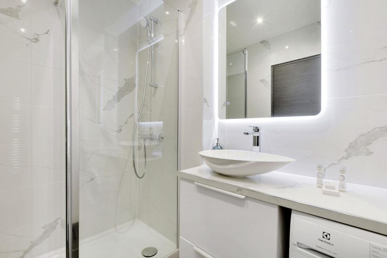 Cmg Jonas-parc Montsouris-tour Montparnasse- Apartment