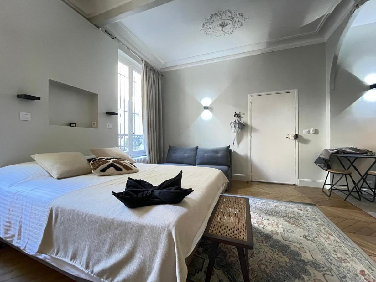Apartment Cozy Studio Champs Elysee Arc De Triomphe 2