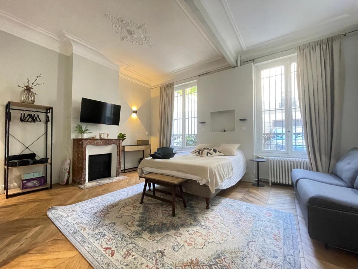 Cozy Studio Champs Elysee Arc De Triomphe 2 Apartment
