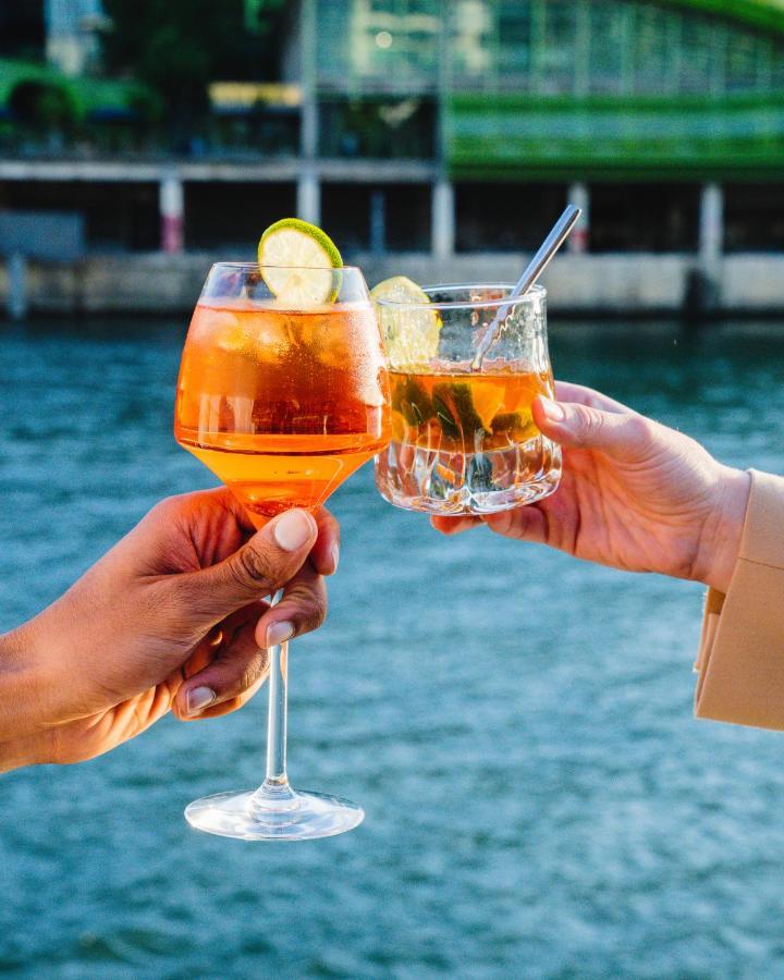 Vip Yacht 2* Paris