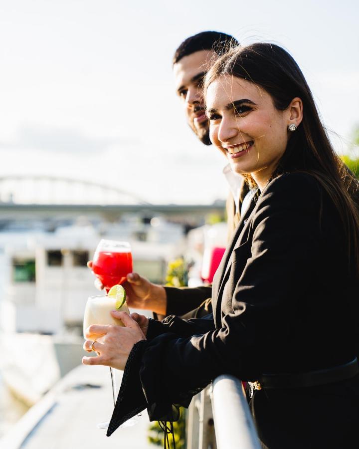 Hotel Vip Yacht Paris