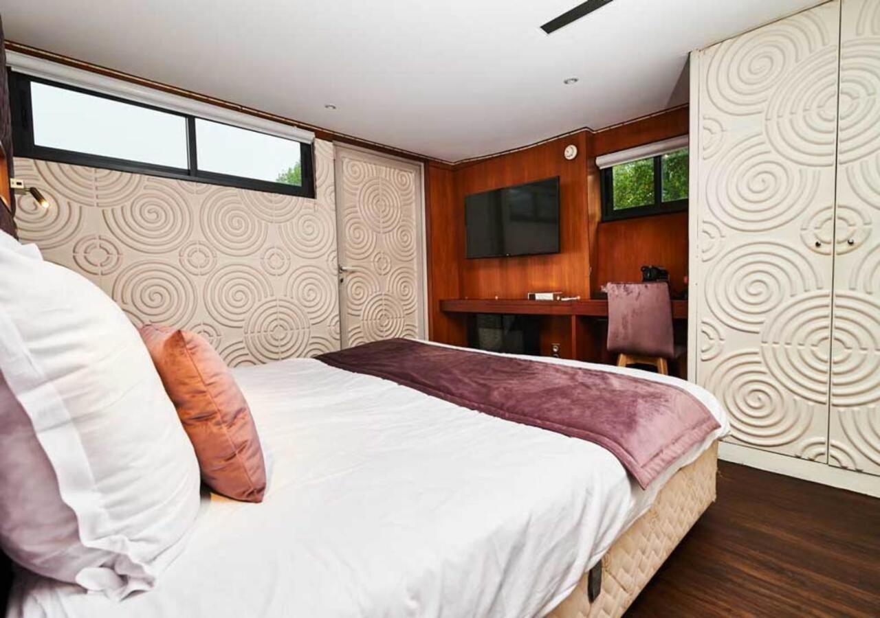 Vip Yacht 2* Paris