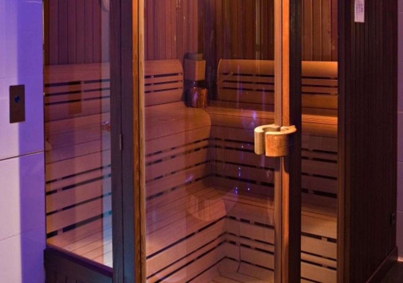 Vip Yacht Hotel Paris