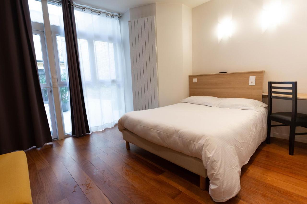 Mimosa Hotel