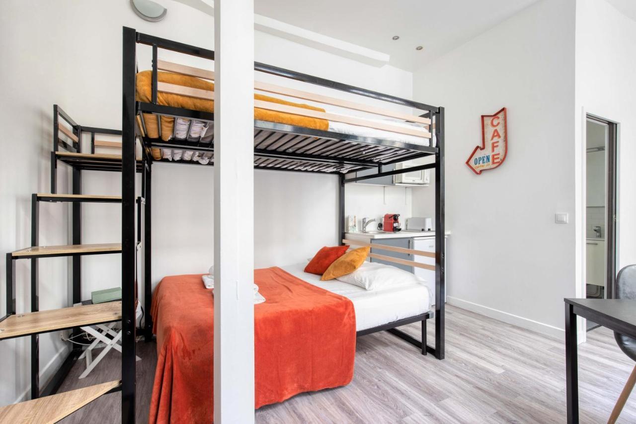 New & Design In The Heart Of Le Marais Appartement