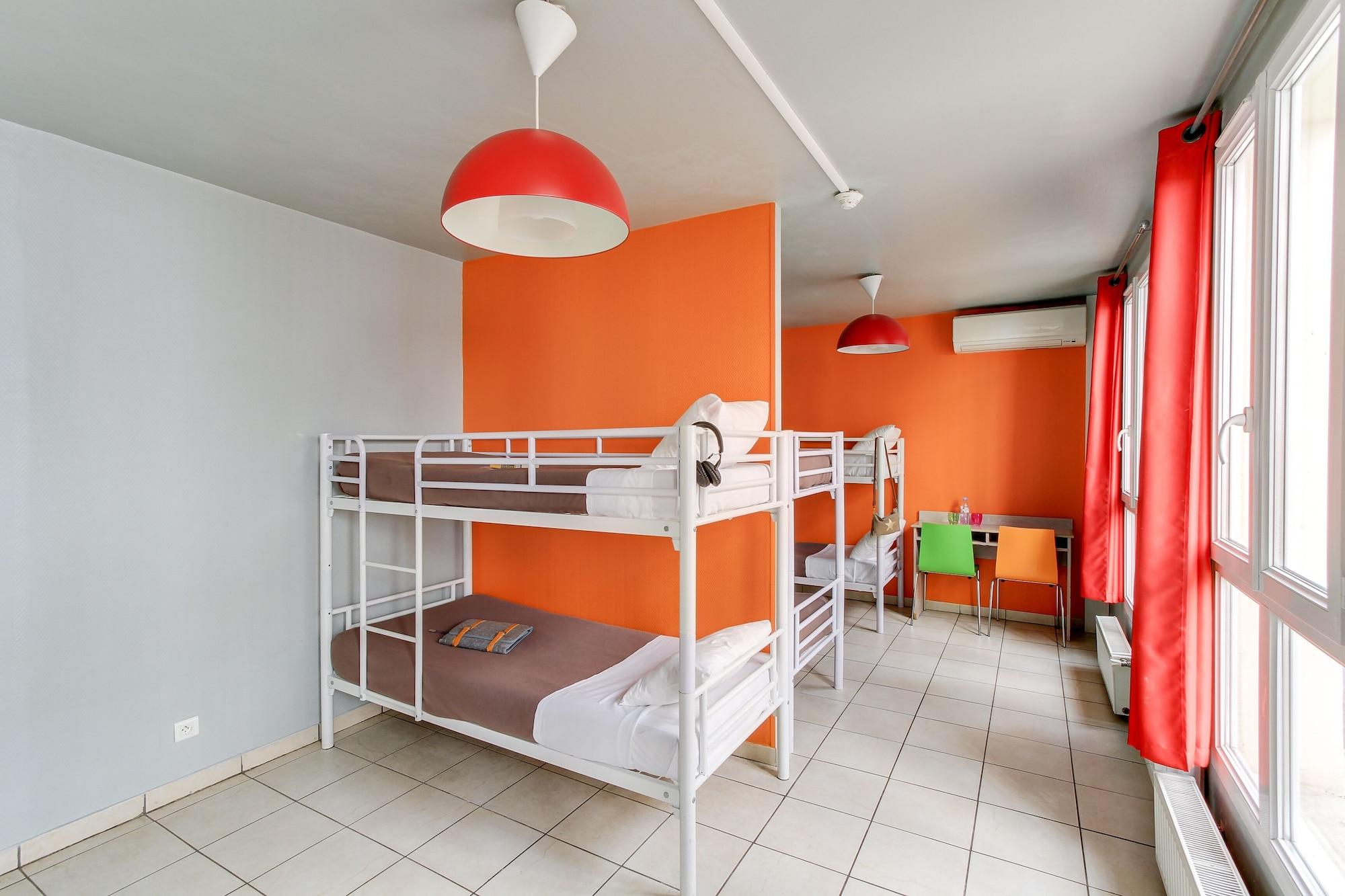 Hostel Le Montclair Montmartre By River Paris