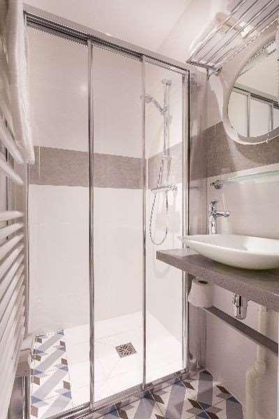 Jenner Hotel 3*